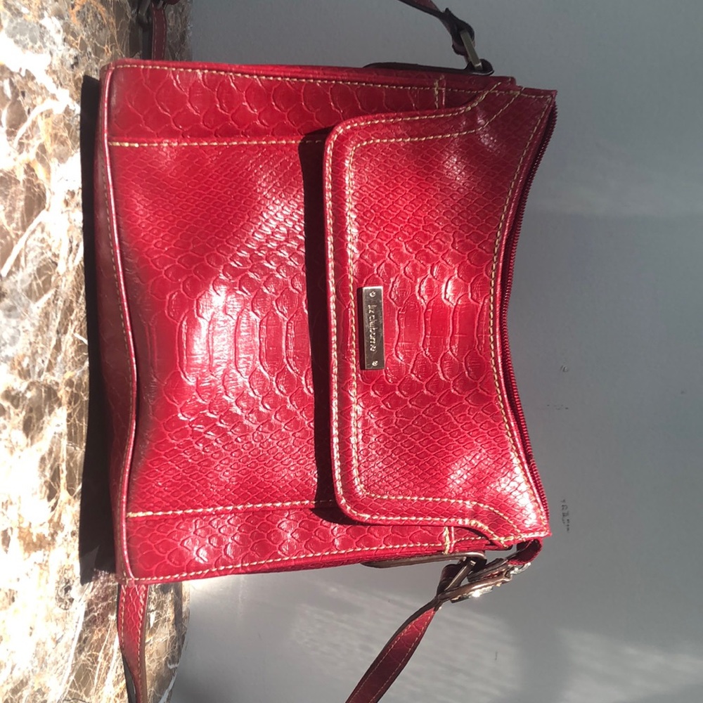Red leather Liz Claiborne purse